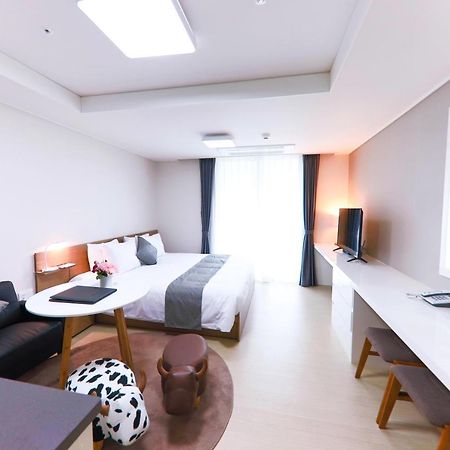 Geoje Leein Stay Hotel Eksteriør billede