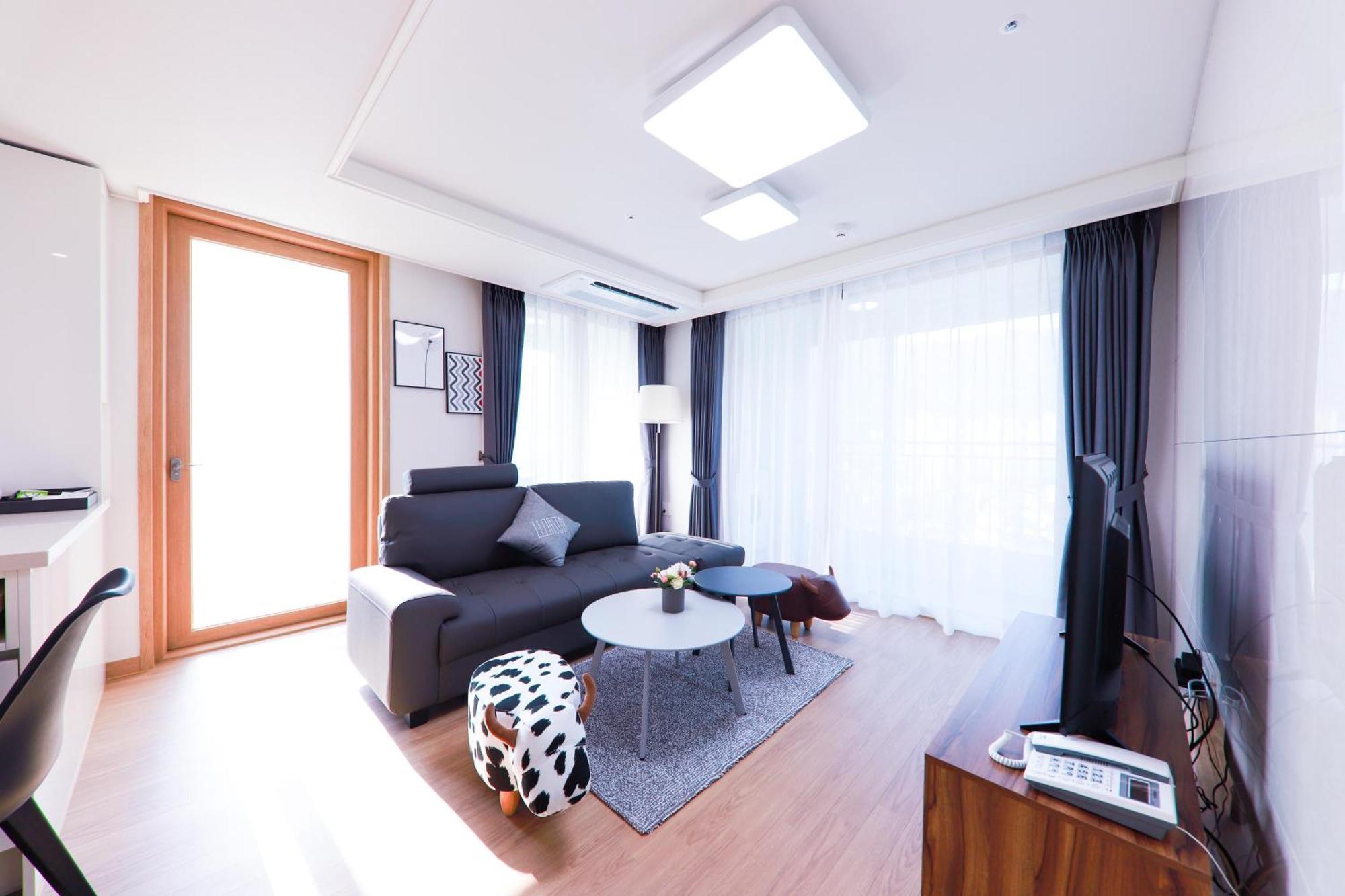 Geoje Leein Stay Hotel Eksteriør billede